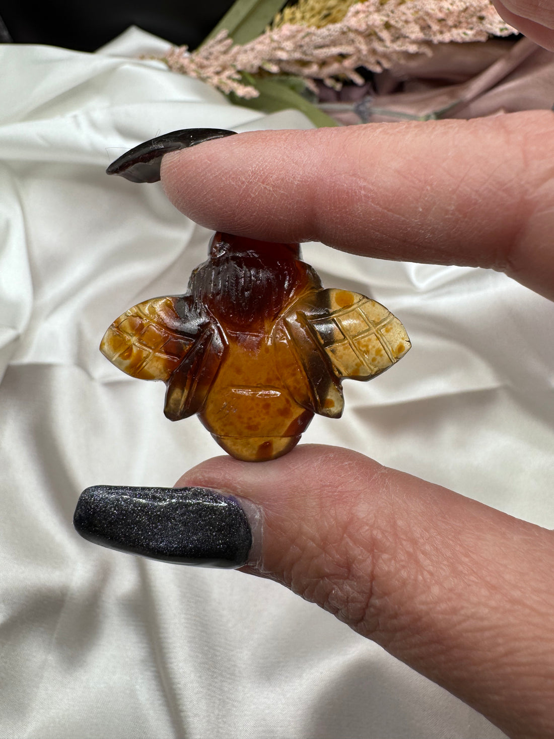 Amber Bumblebee Carvings (UV Reactive)-Earth Fairy Holistics