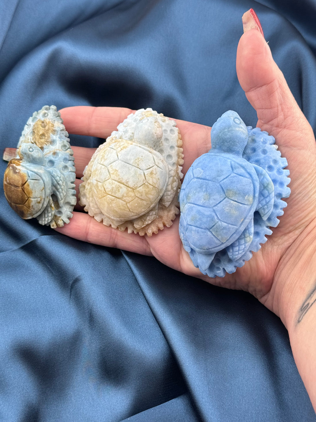 Dumortierite Sea Turtle Carving-Handmade Naturals Inc