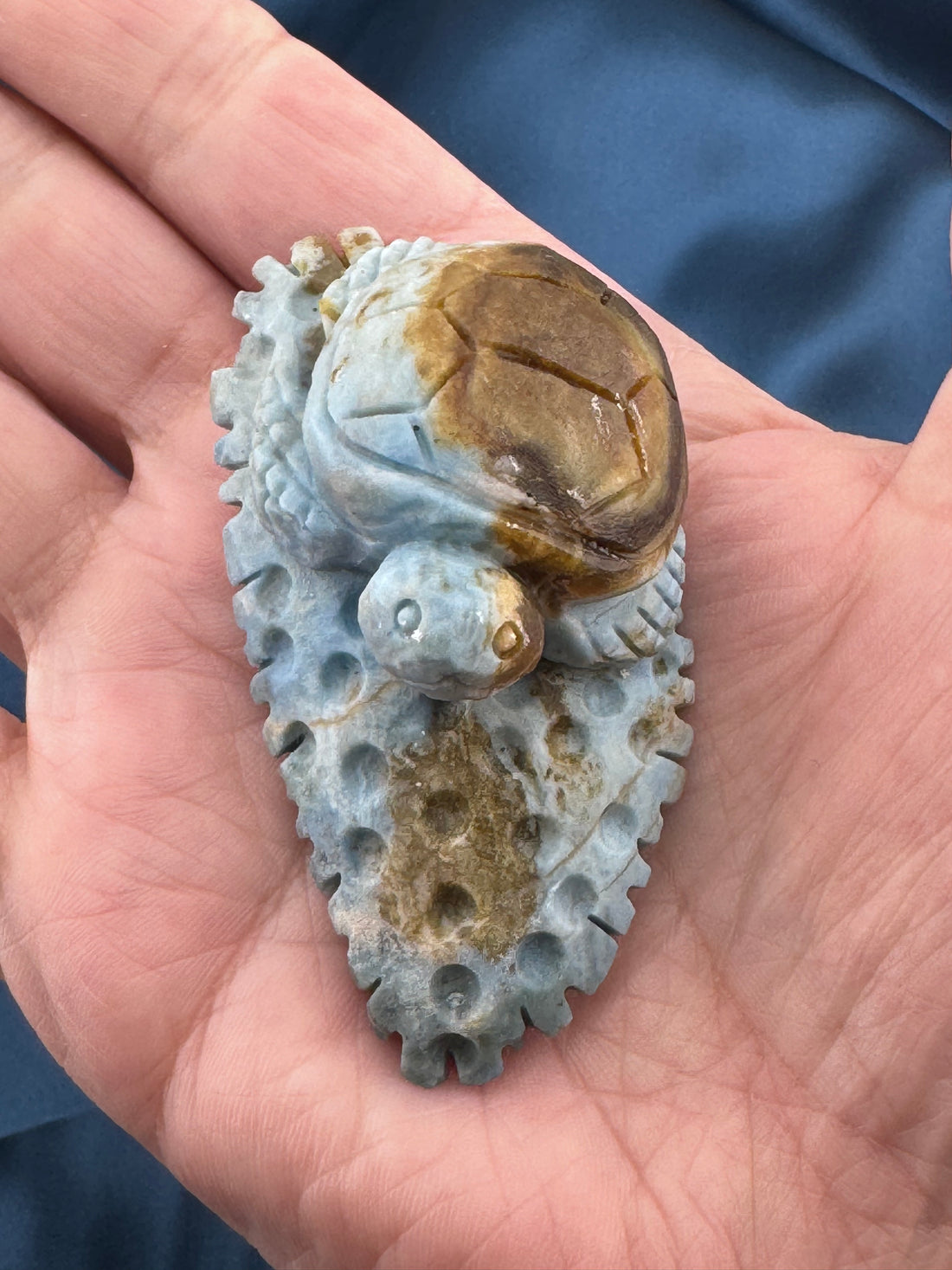 Dumortierite Sea Turtle Carving-Handmade Naturals Inc